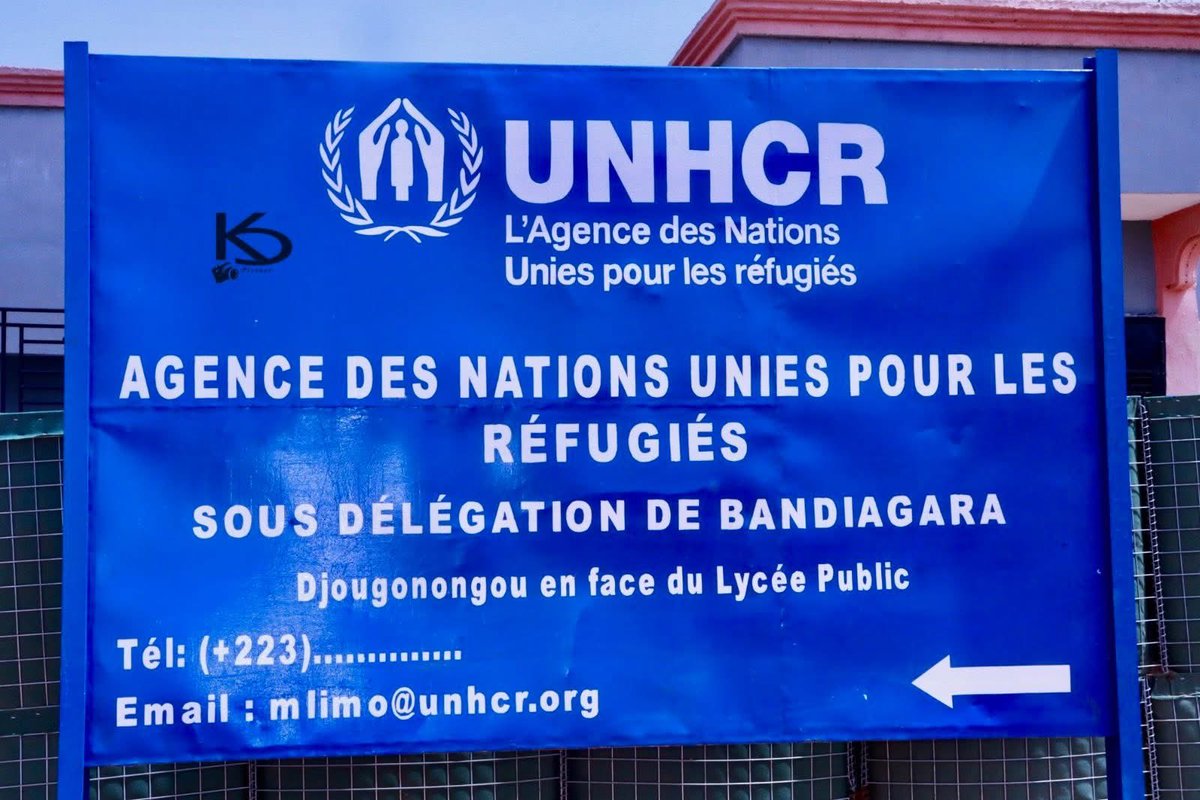 kagne_com's tweet photo. #Bandiagara : Le #HCR et les #médias s'unissent pour la #protection des #réfugiés et des #PDI le jeudi 18 juin au seins du but sous régional nouvellement installé.

À l'approche de la #Journée #mondiale des #réfugiés 

Sous le thème « #Jusqu_a_ce_que_tout_le_monde_soit_protégé https://t.co/JUeQxWXsdR