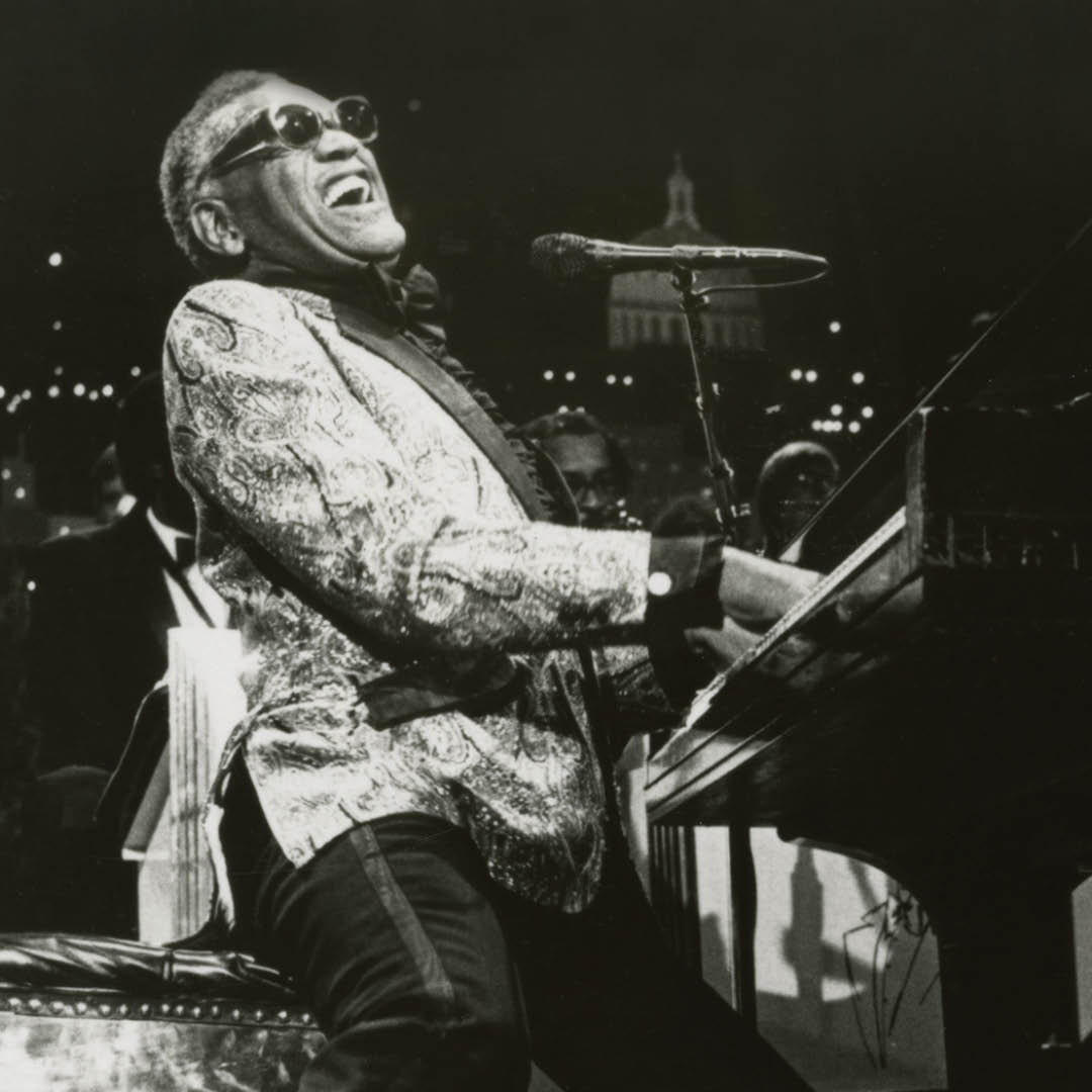 countrymusichof's tweet photo. Though he is widely known as the “Genius of Soul,” Ray Charles made country songs a significant part of his repertoire from the 1960s onward and was instrumental in introducing country music to a wider audience.

Read more: https://t.co/uPQ2ip6z30 https://t.co/gkA09AZGQY