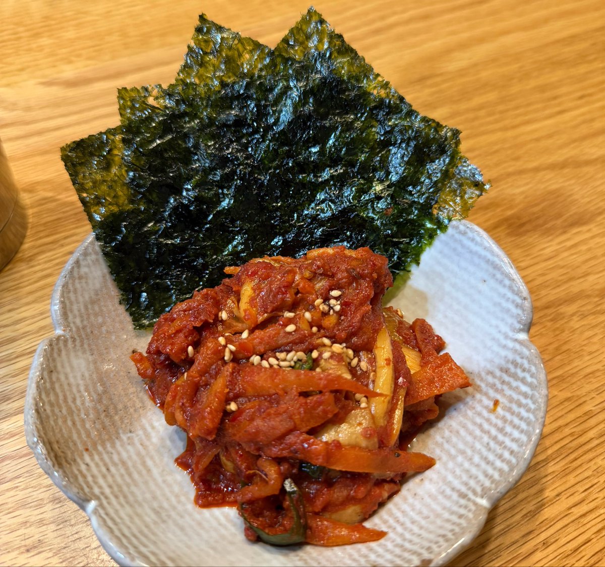 m02_516's tweet photo. 手作りキムチ+韓国海苔+酒

たまらん・とまらんෆ⃛ෆ⃛ෆ⃛ https://t.co/0TdgYQFIE6