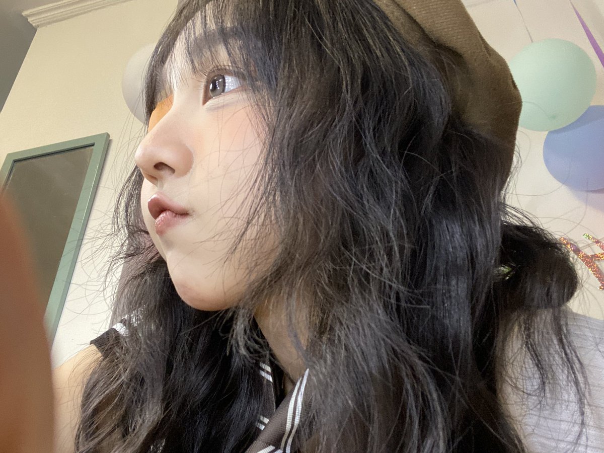 SNayla_JKT48's tweet photo. Terimakasih banyak vc bulan Juni🍪🎂
Seru bgt !! Makin gk sabar ngobrol sama kalian lagi hehehe
See u bsk sts ya🥹🫰🏼
今月のオンラインお話会ありがとう🥺🖤 https://t.co/GRxm56pZLh