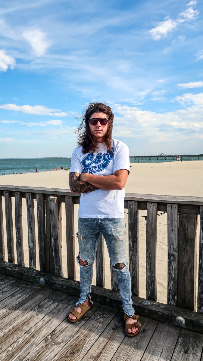 MIKEALIS's tweet photo. Big Summer vibes this weekend🌅 #summer #virginia https://t.co/NcSOUUHOqP