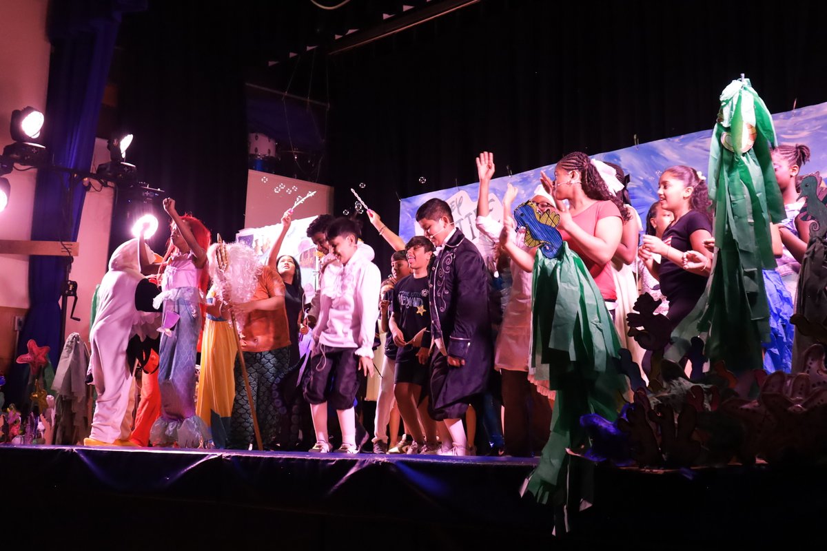 VS24District's tweet photo. VALLEY STREAM 24 CELEBRATES FIRST DRAMA CLUB PERFORMANCE WITH PRODUCTION OF DISNEY’S “THE LITTLE MERMAID JR.”

The Valley Stream 24 School District's newly established Drama Club recently performed Disney’s ‘The Little Mermaid Jr.’ #MakeTheConnection #InnovatingOurFuture #VS24 https://t.co/cfZtVosxnA