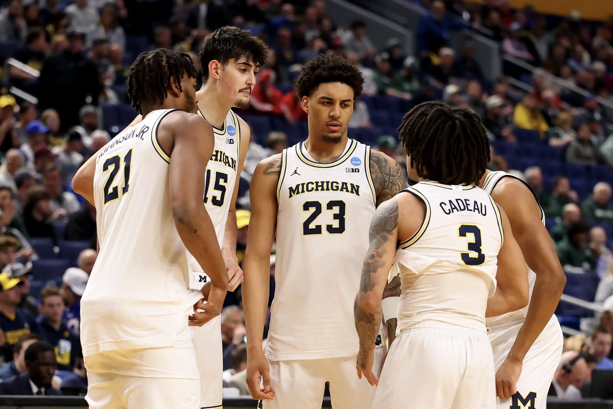 chas_post23's tweet photo. #Michigan could have three players picked in the first round of the #NBA Draft for just the second time in school history.

Here’s what the feat would mean for the program’s future.
https://t.co/GXijyOZ4aL https://t.co/L2xG8ytCkR
