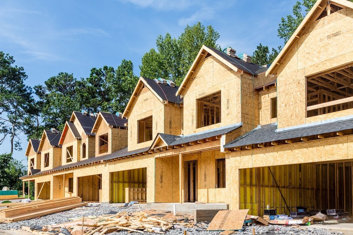 ExactEscrow's tweet photo. Construction timelines can shift due to weather, permits, inspections, or material availability. Escrow helps manage the process as schedules evolve. #RealEstate #Escrows #HousingMarket #NewConstructionEscrow #LaVerne https://t.co/j6E3MRMA3a https://t.co/XQMsu2ZP6B