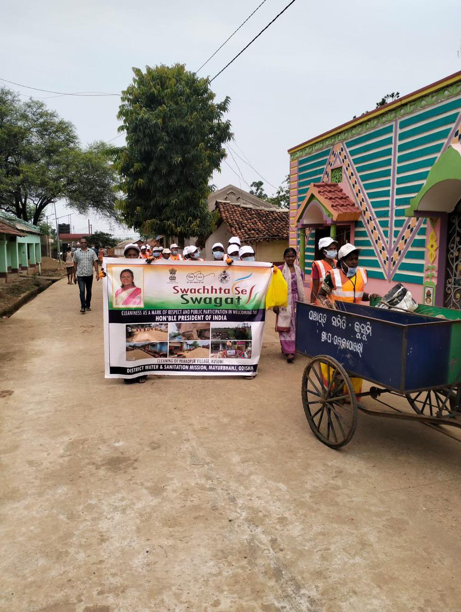 StringReveals's tweet photo. Ahead of PM Modi’s visit to Odisha and West Bengal, local communities are coming together through cleanliness drives to welcome him with pride and responsibility.

A clean welcome for a leader who made Swachhata a national movement.
#SwachhataSeSwagat https://t.co/WeUo3FNUeV