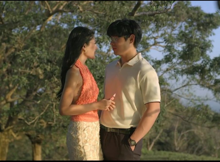 strawberrymcdip's tweet photo. ayun top spot sa trends. azralph solo project when? :)))

MARTSARI FATED BY UNIVERSE
#AZRALPHasMARTSARITheFinale https://t.co/Iga86yJfif