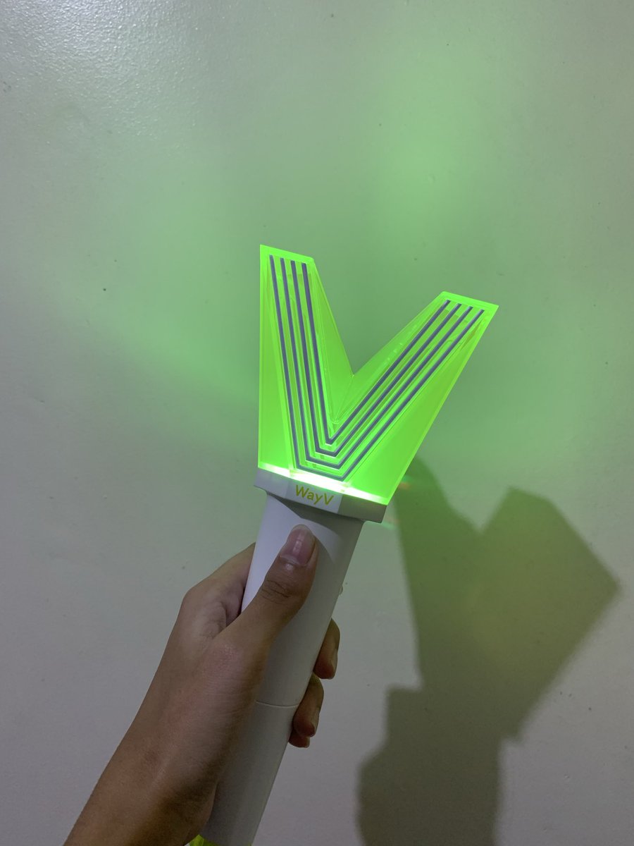 sunwooscloudx's tweet photo. wts lfb ph wayv leekbong

— ₱1,800
— onhand | x sensi
— payo ~ 1 week dop
— used once (phantom fm)
— can connect to smtown app

t. wayv lightstick leekbong kun ten winwin xiaojun hendery yangyang https://t.co/p5JP45nHSv