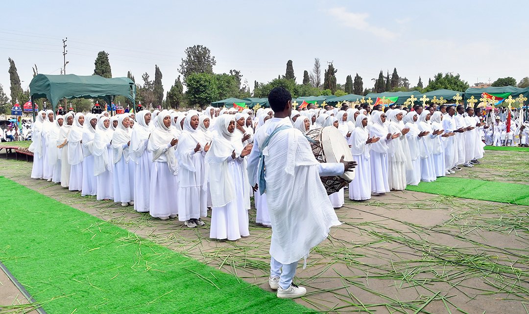 hawelti's tweet photo. Sermons & Prayers in Commemoration of Martyrs Day presided by Religious Leaders of the Tewahdo Orthodox; Catholic; & Luthern Christian denominations held at St. Michael's Church in Asmara in mid-morning hours today. 

Similar ceremony at Asmara Grand Mosque scheduled for later in the day

ሃገር ኣብ ረዚን ዝኽሪ ሓበን!