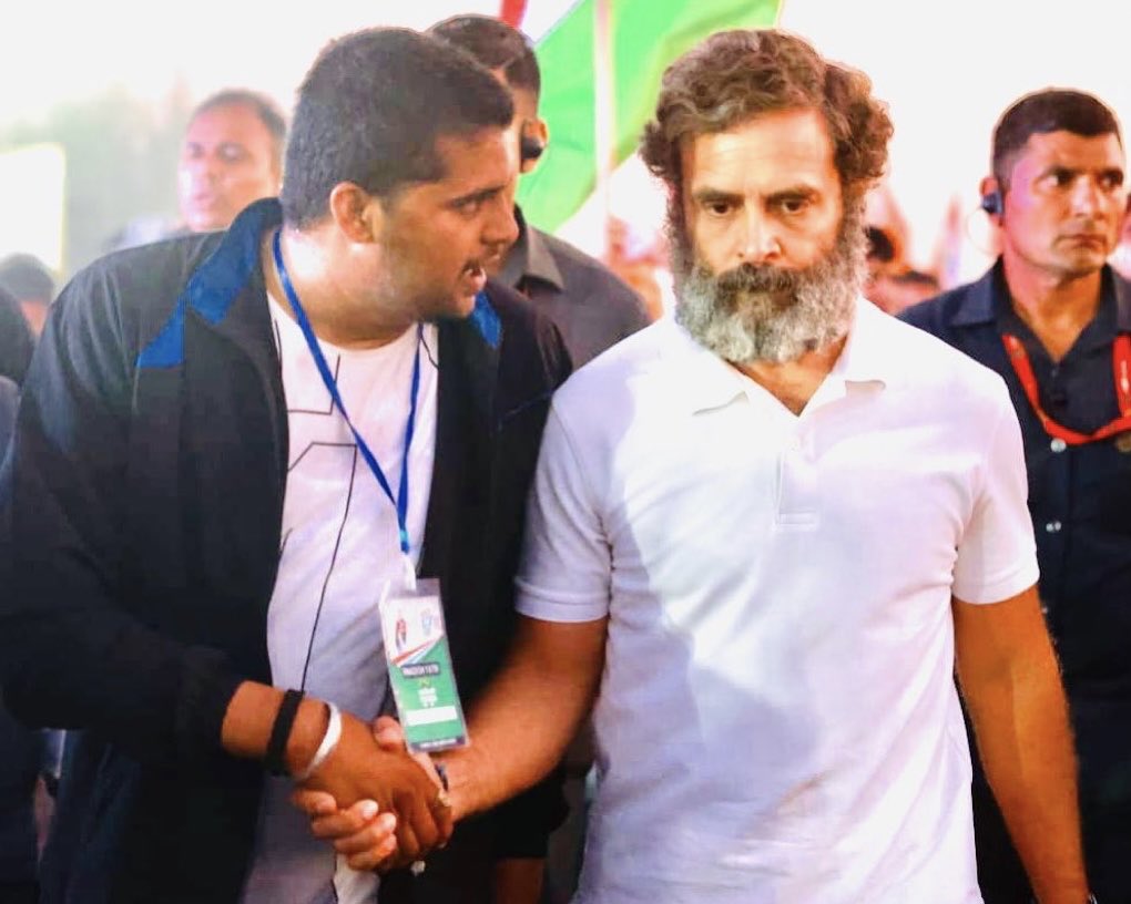 GhintalaAlok's tweet photo. लोकसभा में नेता प्रतिपक्ष, देश में सत्य और संघर्ष के प्रतीक आदरणीय श्री राहुल गांधी जी को जन्मदिन की हार्दिक शुभकामनाएँ| @RahulGandhi https://t.co/wnuvFKGQop