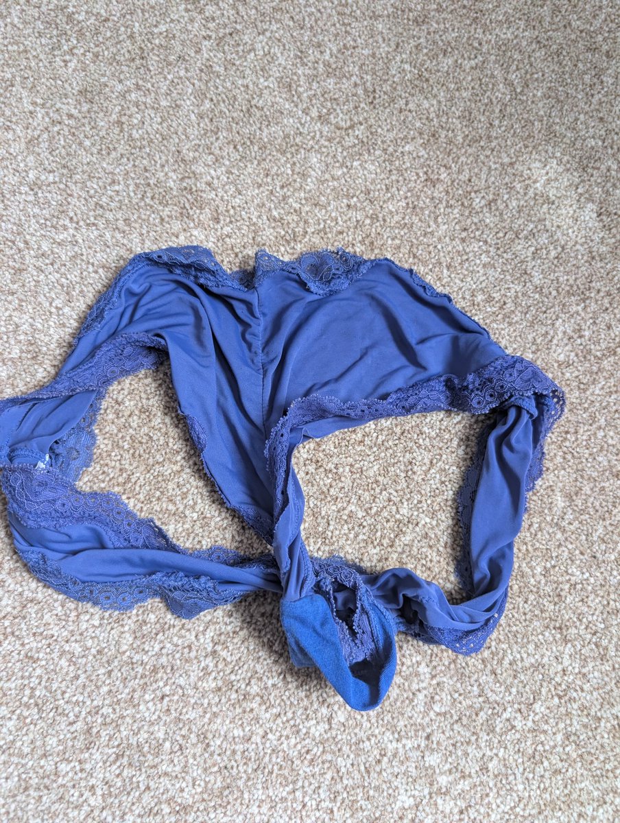 GoddessMeani3's tweet photo. Another pair of panties sold

If it were you, would you
A) huff them
B) Gag yourself with them
C) Wear them
D) All of the above

💋 https://t.co/jg6Wog6i8a
