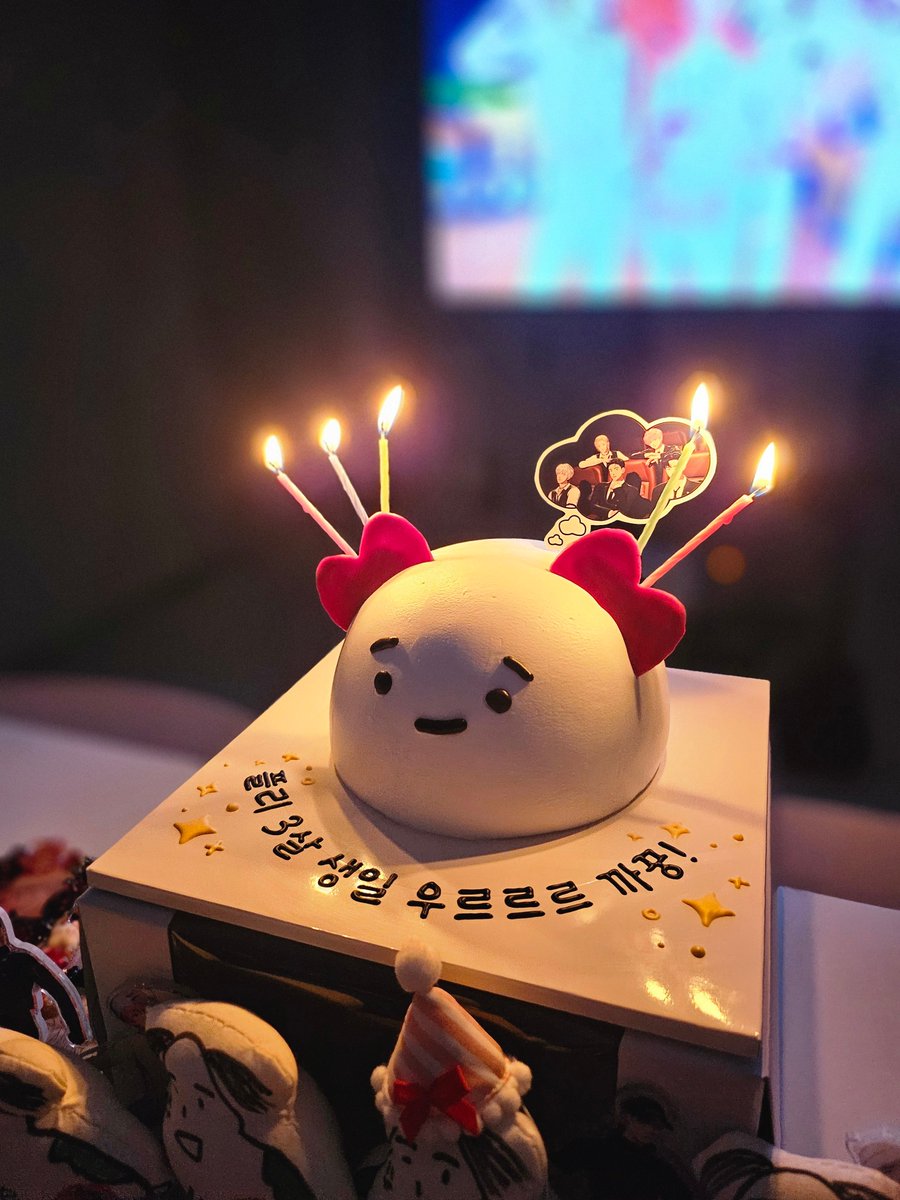 ssooooo_PLLI's tweet photo. 기깔난 풀리 생일🤭🎉 https://t.co/0oxw9yeYZr