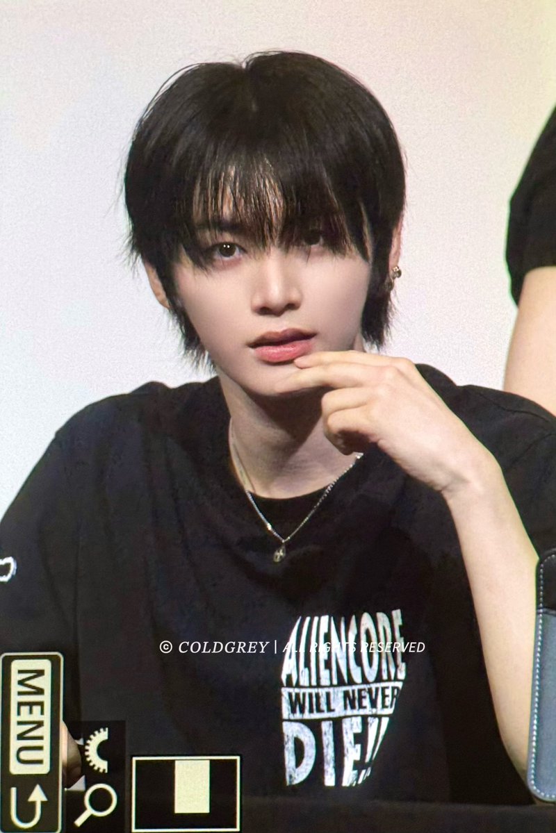 coldgrey_hts's tweet photo. 260619

#BOYNEXTDOOR #TAESAN 
#보이넥스트도어 #태산 https://t.co/6ihKGSIZd4