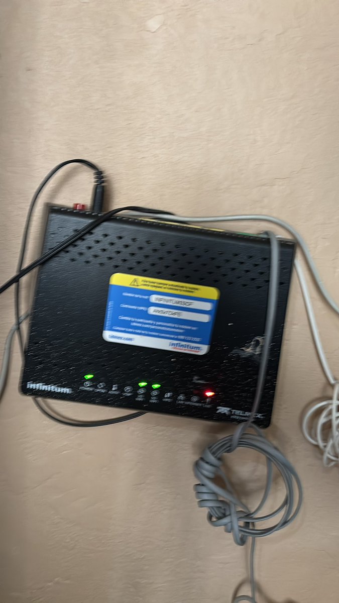 Joss_YAK's tweet photo. @TELMEXSoluciona ya fue mucho… PARA CUANDO VAN A SOLUCIONAR SU FALLA GENERAL!!!
Por cierto que no me quisieron dar número de reporte https://t.co/wgdFiQ0uuB