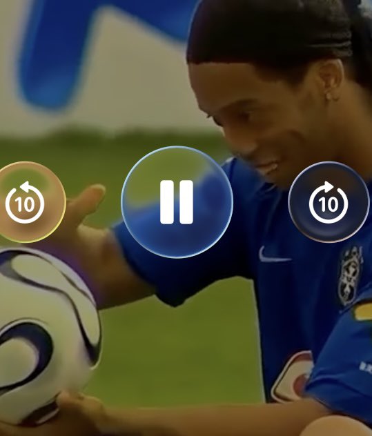 EstebanCHansen's tweet photo. Magic And creativness have estructure The Wizard of Beautiful Football #ronaldino #football #viral #soccer https://t.co/Y6jYC25Jo5 vía @YouTube https://t.co/KaCet32G3r
