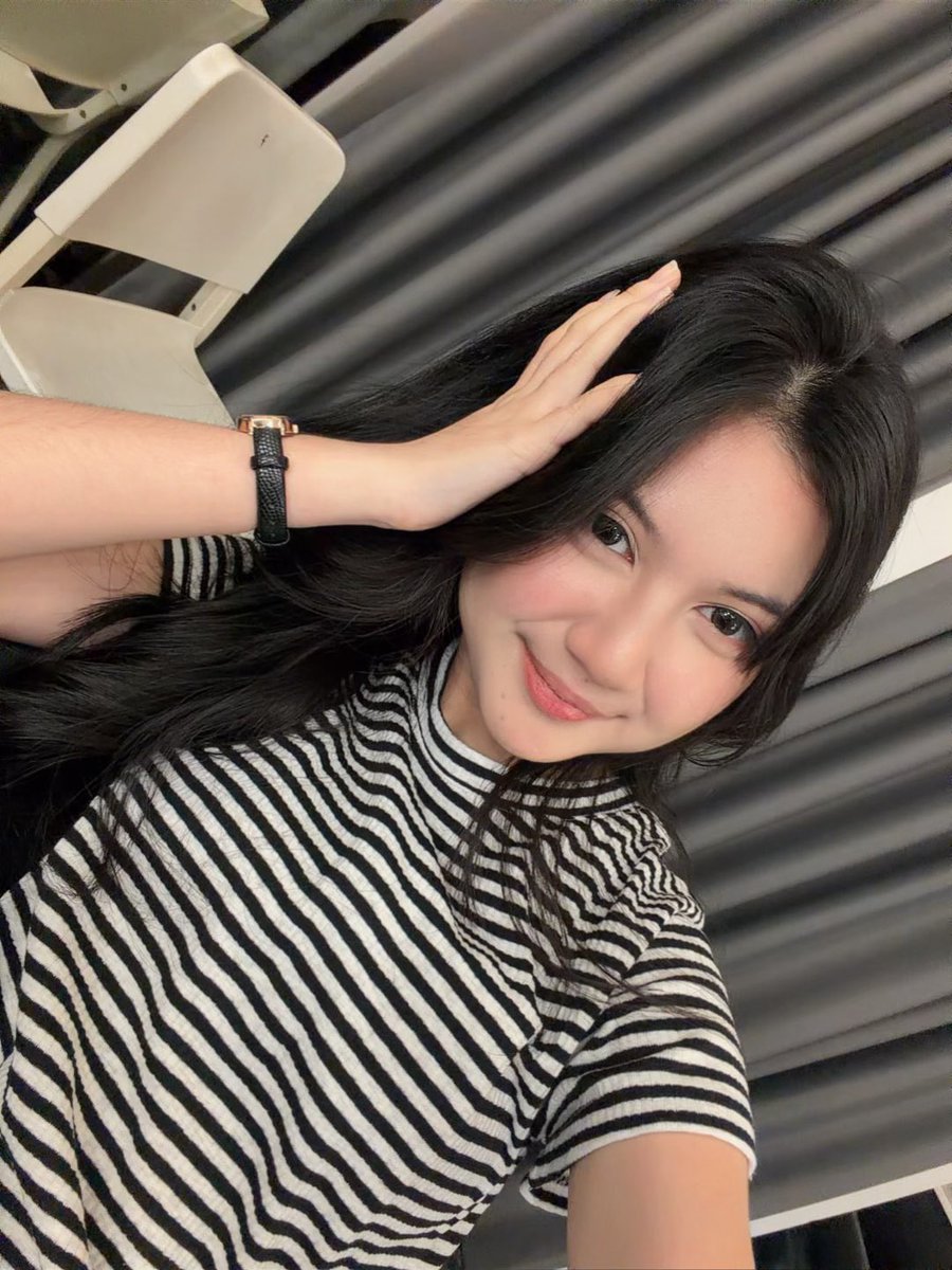 AR_AnindyaJKT48's tweet photo. thank youuu so muchh videocall todaayy!!! see u kapankapanlagiiiiiiyaaaaa https://t.co/SSwevmBUP5