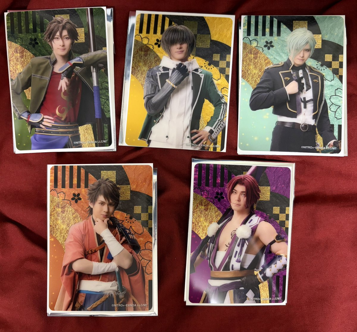 Allen_0407's tweet photo. 10周年のやつ届いてて、今日開封したのはいいが……
え、まさか推しが当たることあります？？あの数ある中で？？
クリアカードに関しては🌙がいなかったのは悲しいけどʚïɞさんおるのでおけ。
クリアカードはとんぼさん以外だったらお譲りor交換してくれる方いたらしたい。。。 https://t.co/AVqwJtH1m4