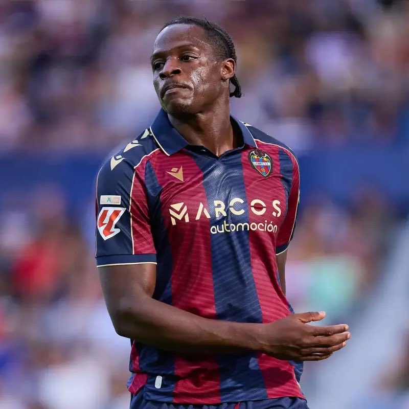 EvertonNewsFeed's tweet photo. 🗞️Everton have made an enquiry for Levante Striker Etta Eyong. Ipswich Town are already in talks with the Levante who want £25M/£30M

(Source - @JacobsBen) https://t.co/04piXnTxHG