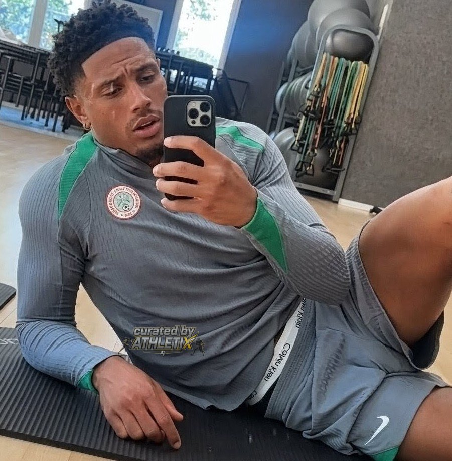 gooner_since05's tweet photo. Maduka Okoye, Nigeria's best goalkeeper in the gym.

Nigeria did not make it to the world cup or we would have seen him in action 🔥🔥 https://t.co/0sWr68x9pA