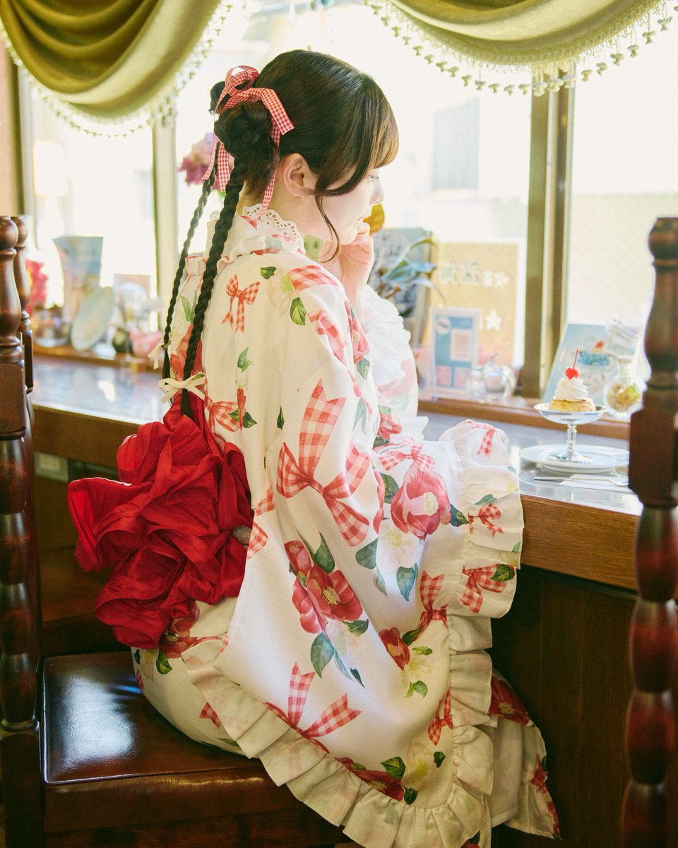 kutir_retro's tweet photo. 【🎀再販予約スタート🎀】

ZOZOTOWNで即完してしまった
フリルたっぷり浴衣が数量限定で予約スタートしました🤫

大人気の浴衣スカートも同時に再販スタート‼︎
オンラインの販売は今回が最後
ぜひチェックしてみてください꒰՞ɞ̴̶̷̥.ɞ̴̶̷̥꒱

📝 https://t.co/uVbr8ANo4E https://t.co/j6eLoLhEIC