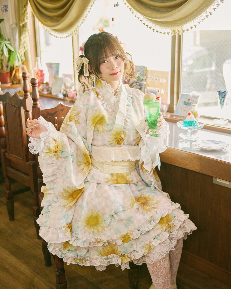kutir_retro's tweet photo. 【🎀再販予約スタート🎀】

ZOZOTOWNで即完してしまった
フリルたっぷり浴衣が数量限定で予約スタートしました🤫

大人気の浴衣スカートも同時に再販スタート‼︎
オンラインの販売は今回が最後
ぜひチェックしてみてください꒰՞ɞ̴̶̷̥.ɞ̴̶̷̥꒱

📝 https://t.co/uVbr8ANo4E https://t.co/j6eLoLhEIC