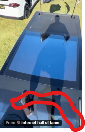 Gamingreturn's tweet photo. @CudaMster @Tong1769392 @EpicClipVault You can literally see the crack happen in the video. https://t.co/rZtAAJalcV