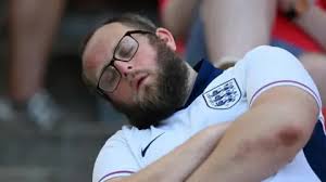 SimonPryde's tweet photo. Question for you, for something I'm doing on the radio tomorrow. When did you fall asleep before / during a sporting event? What did you miss?! https://t.co/WaC69J6ZSE
