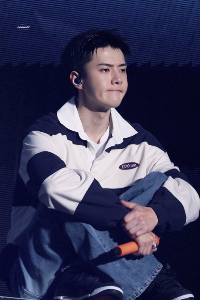 iooooosh_iii's tweet photo. 260522 EXO PLANET #6 – EXhOrizon in MACAU
🎤🧡🐤
#SEHUN #세훈 #EXhOrizon https://t.co/BJ5ureJd3l