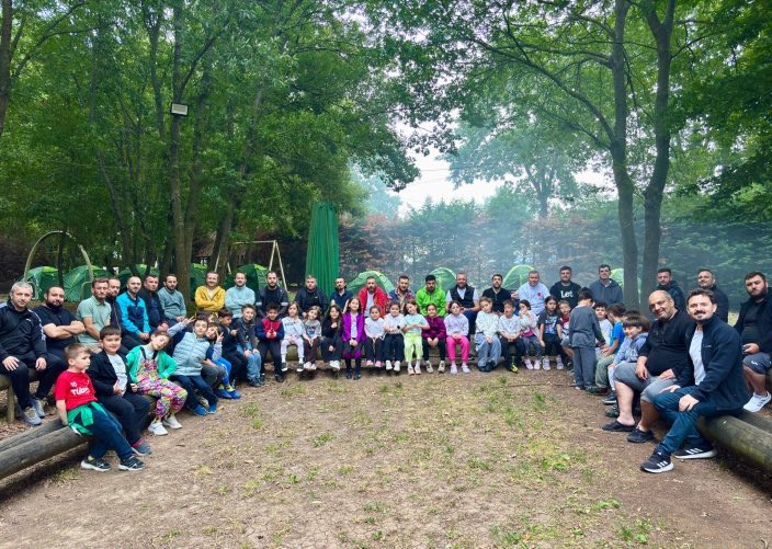 Sakaryabld's tweet photo. Doğada öğrenmeyi teşvik eden kampımız Bakanlık tarafından örnek uygulama olarak paylaşıldı! 🏕️

Bahçelievler Gazi İlkokulu öğrencileri ve babalarıyla Sakarya Macera Park’ta gerçekleştirdiğimiz “Baba-Çocuk Kampı” etkinliği, Milli Eğitim Bakanlığı’nın “Temel Eğitimde İyi Örnekler” sayfasında yer aldı.

#BuŞehirHepimizin 

🌐 https://t.co/weq0UukvTW