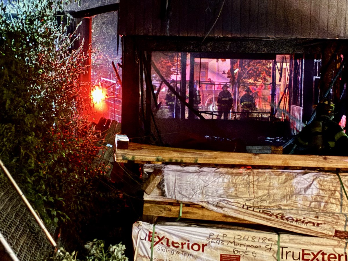 Denver_Fire's tweet photo. This morning DFD responded to a fire at a single family dwelling under construction. The structure was fully involved on arrival and a defensive strategy was declared. Adjacent properties were also impacted. Fire Investigators are on scene. https://t.co/vNaAXoPvk7