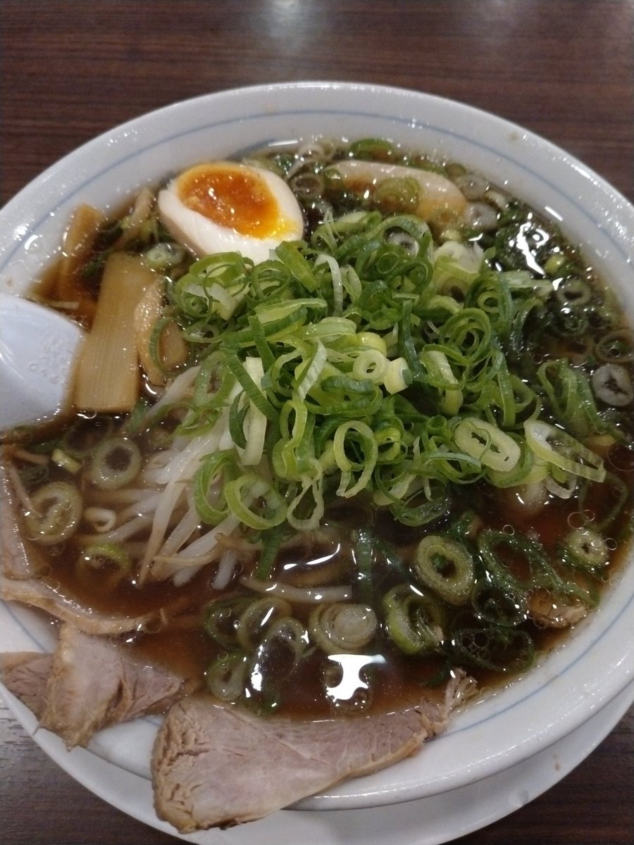 alphard7777's tweet photo. 今年60杯目
たかばしラーメン
ラーメン並、麺硬めネギ多め https://t.co/QURLpR1AZ0