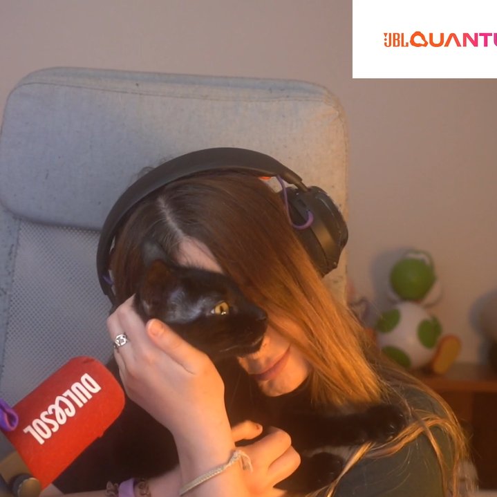 naosouoeuclid's tweet photo. Boas noites, @Mayichii. Me he entretenido mucho en el stream de hoy con la charlita en compañía de los mejores cascos y el Control.  Descansa, bruja maruja. Hasta una próxima transmisión. 🌸💜🤍 https://t.co/SiXhFvcA29