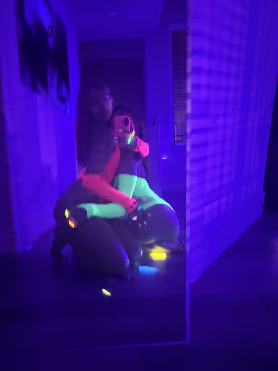 lavahgurl's tweet photo. Who’s ready for some g/g content ? https://t.co/9h02c52Htb