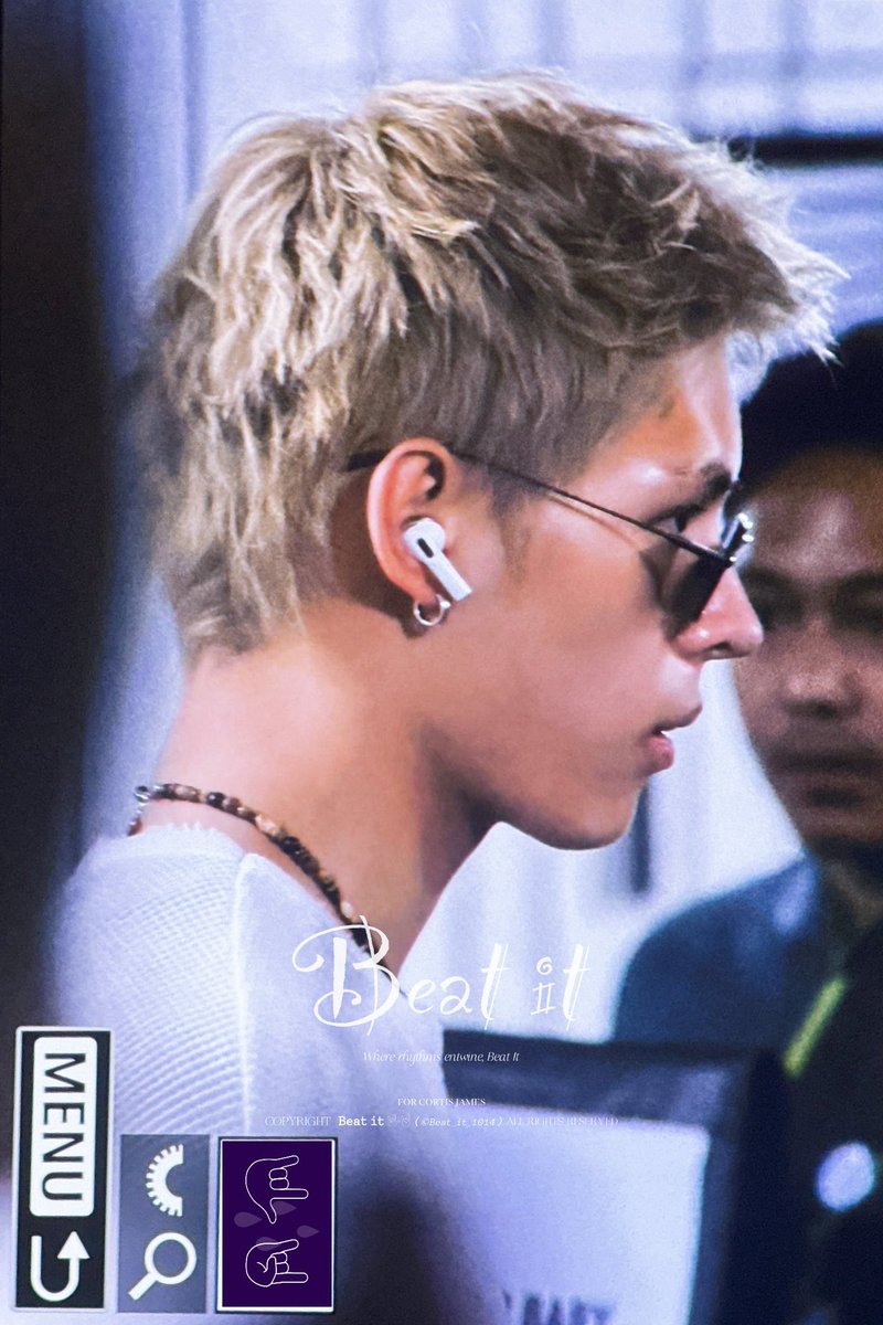 geonhocean's tweet photo. JAMES DI JAKARTA 😭😭😭 https://t.co/9WcUcQMtS4
