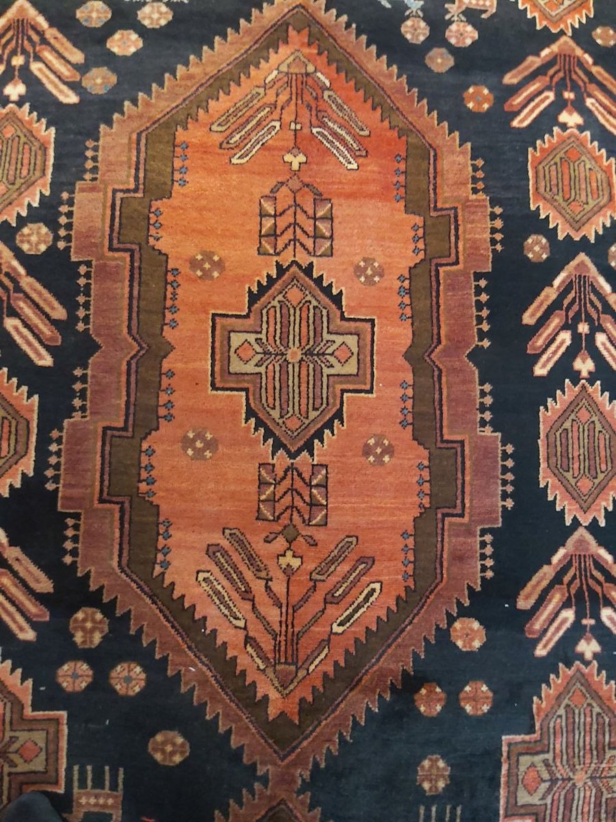carpetdom's tweet photo. The best vintage rugs don't force you to choose between pattern and palette.

This 50-year-old tribal rug combines bold geometry with beautifully muted colors—perfect for both Neo Deco and premium Boho interiors.

DM for specs and availability. https://t.co/YQ2pVI6gNQ