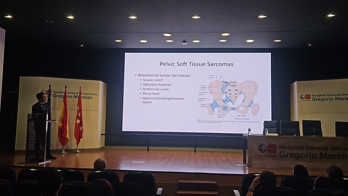 aecirujanos's tweet photo. 🩺 Cirugía del #sarcoma pélvico: retos técnicos y consideraciones clave.

El Dr. Hugo Vasques aborda la complejidad quirúrgica de estas resecciones, donde la planificación y la técnica son determinantes para el resultado oncológico y funcional.

@SarcomasAEC

#CirugíaOncológica https://t.co/5Pt0hWz3ta