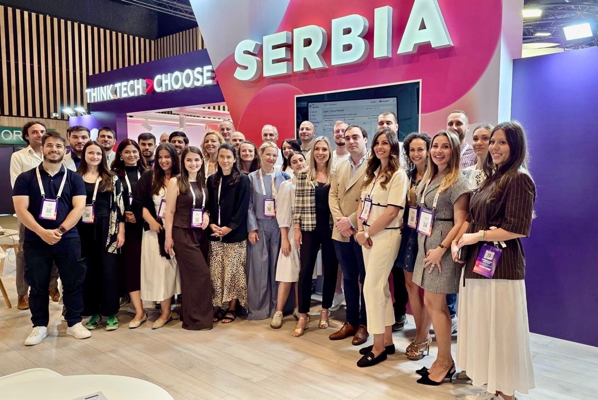 SRBinFrance's tweet photo. Un grand honneur et un réel plaisir de visiter le tout premier Pavillon national de la Serbie au salon #VivaTech à Paris ! 🇷🇸

Félicitations à la French Tech Belgrade, à la PKS (Chambre de Commerce de Serbie) et à l'Initiative Digital Serbia pour cette formidable mise en valeur de notre écosystème technologique et de nos startups sur la scène internationale. 

Félicitations à nos start-ups & entreprises qui brillent à Paris :

Diratech, HUB201, Pixels2Pixels Studio, Knjigapriča, ICEF, Matis, Grape, 3D HealTech, AndryLynx et DEX.

Bravo et bonne chance à tous ! 🚀🇷🇸

#VivaTech #SerbieEnFrance #Innovation #Startups #TechSerbia #DigitalSerbia #FranceSerbie