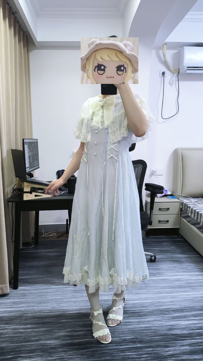 CThursday73412's tweet photo. 手机原相机怎么能把白丝拍的这么灰… https://t.co/UOpqQT9Pup