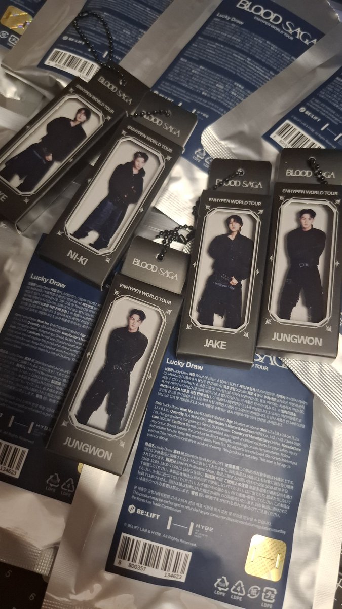 ddeunosunshines's tweet photo. #seilyn_update #seilyn_budol 

wts lfb enhypen blood saga luckydraw sealed and unsealed

P450.00 
13 pcs available 
unsealed( jake,jungwon,ni-ki)
the rest sealed 

~dop/payo
~onhand ready to ship
~free pf 

🔖sunoo sunghoon ni-ki jake jay jungwon blood saga merch concert https://t.co/XpFzRk15Zg