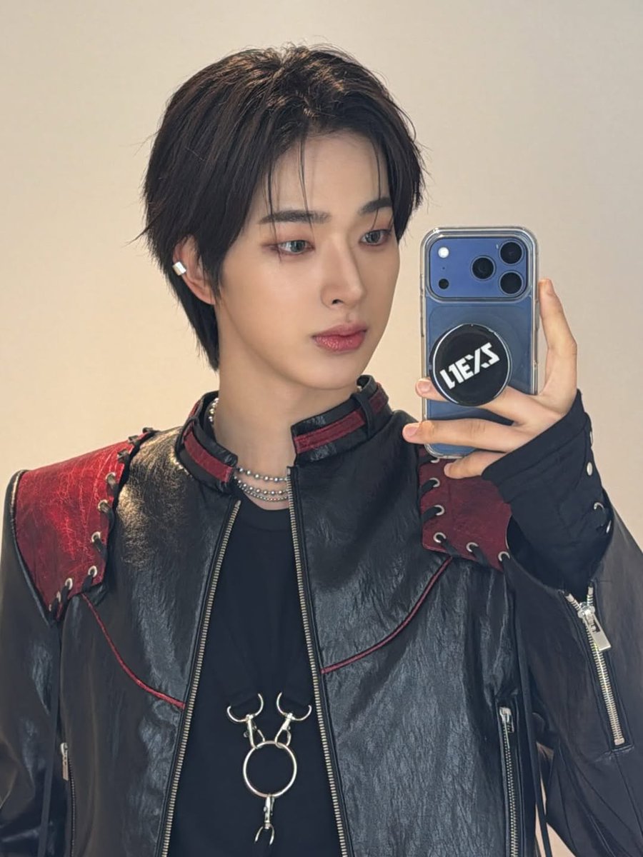 NEXZ_GLOBAL's tweet photo. [📸 | 190626] — Tomoya Instagram Post • real_nexz 1/4      

😈

#TOMOYA #토모야 #トモヤ 
#NEXZ #넥스지 #ネクスジ https://t.co/3FVZ0U7HSK