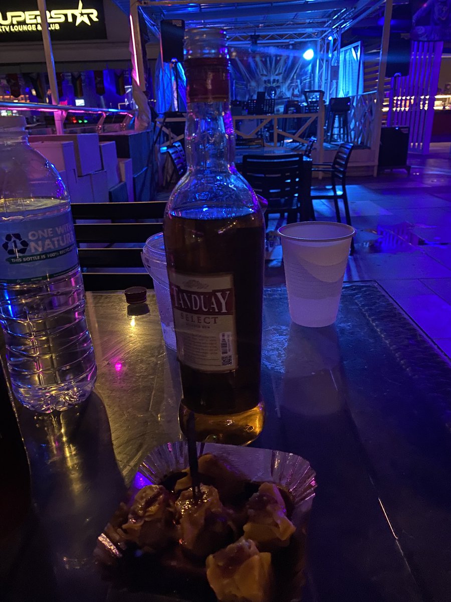 aitasil35's tweet photo. @skybar https://t.co/zo4PL6u8qi