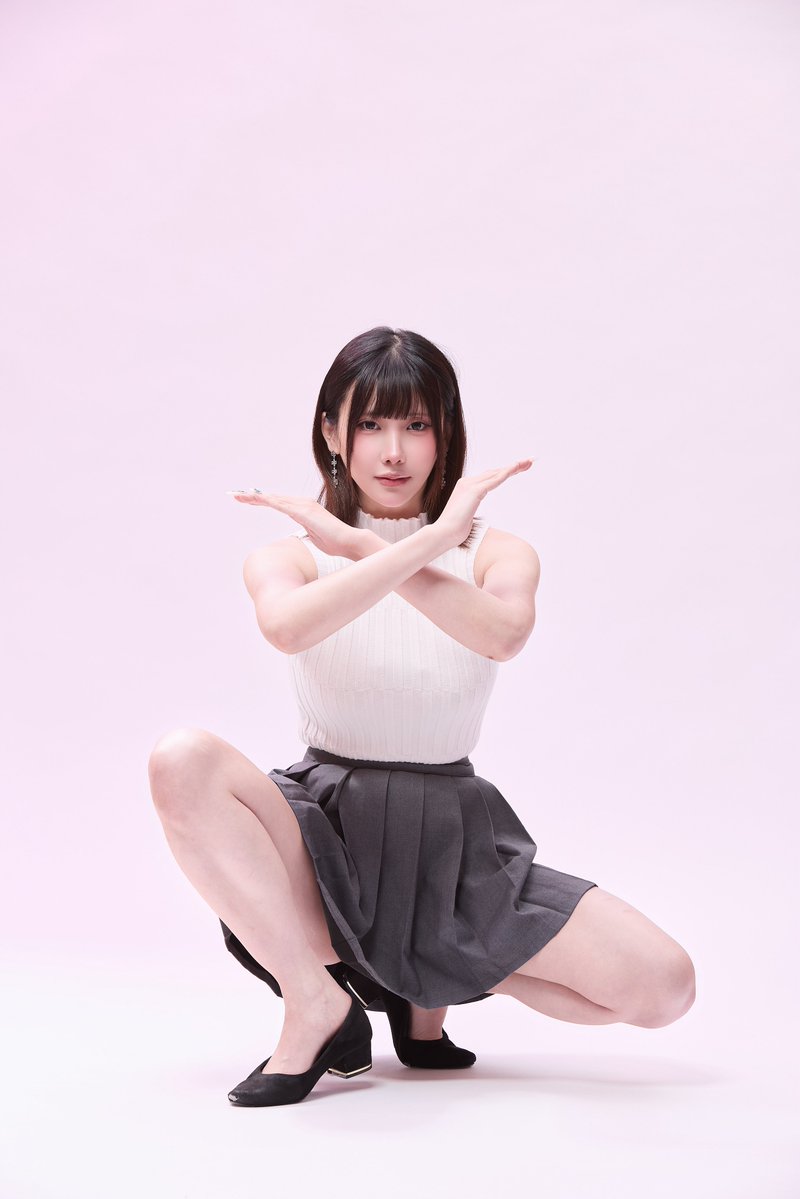 kinop_gui's tweet photo. 宣材写真ワムウのポーズで撮ったけど流石にダメですかね https://t.co/2TKBtsyIHR