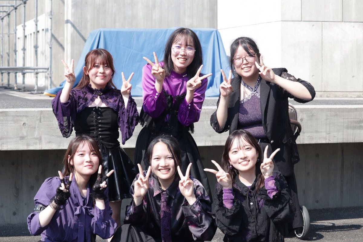 Luvenom_jpact's tweet photo. ꒷꒦✝︎ ❥-----------------------------❥ ✝︎꒷꒦
出演報告
先日開催された名大祭ライブBOOMに出演致しました。
初ステージ、お楽しみいただけましたでしょうか。
次のステージでも甘く鋭い毒であなたの心を奪います。
続報をお楽しみに💜💀
꒷꒦✝︎ ❥-----------------------------❥ ✝︎꒷꒦ https://t.co/7vTlvpU7XG