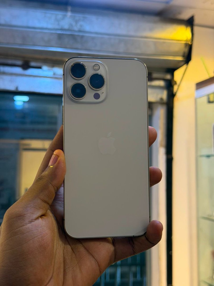molagadgets's tweet photo. iPhone 13 Pro Max 128gb bh 88% neatness 10/10 

Price:450k 🔥🔥🔥 https://t.co/oajl8cblWK