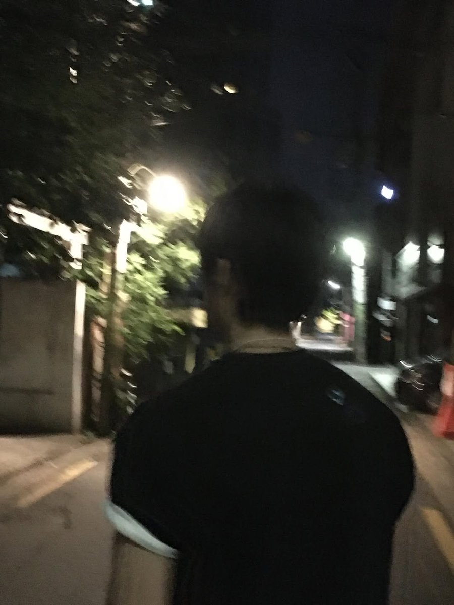 Kickyoureys tweet picture
