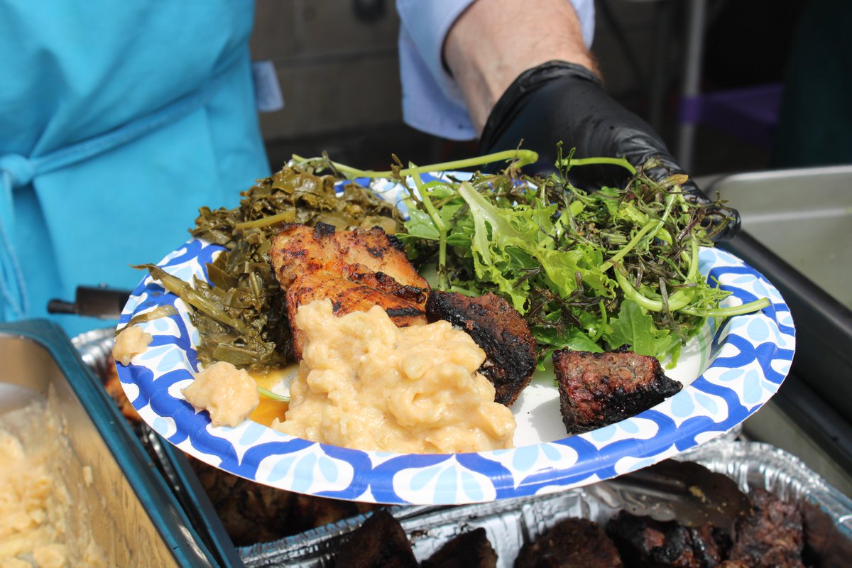 shepherds_table's tweet photo. Today, we honor Juneteenth and reflect on the importance of community, dignity, and opportunity for all. At ST, we’re committed to creating a welcoming space where neighbors can access food, resources, and support with respect &amp; compassion. To commemorate, we had a BBQ cookout! https://t.co/szu8LJmzqo