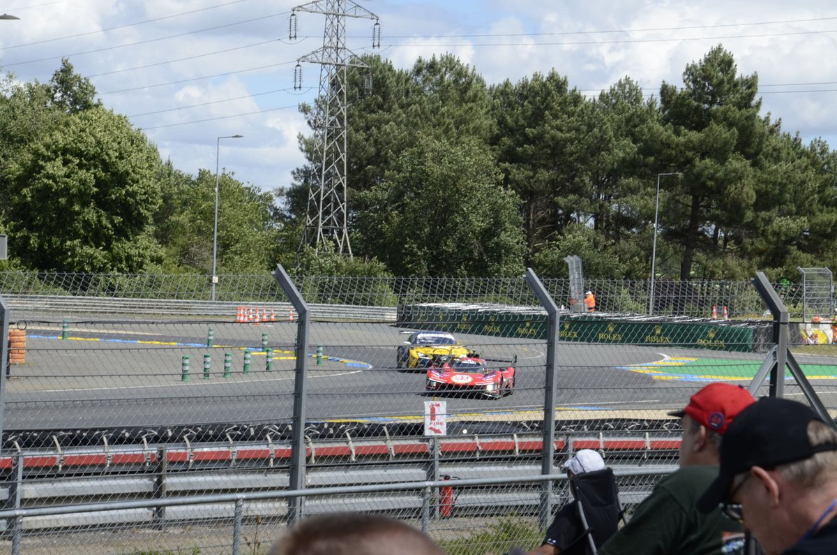RWSimRacing tweet picture