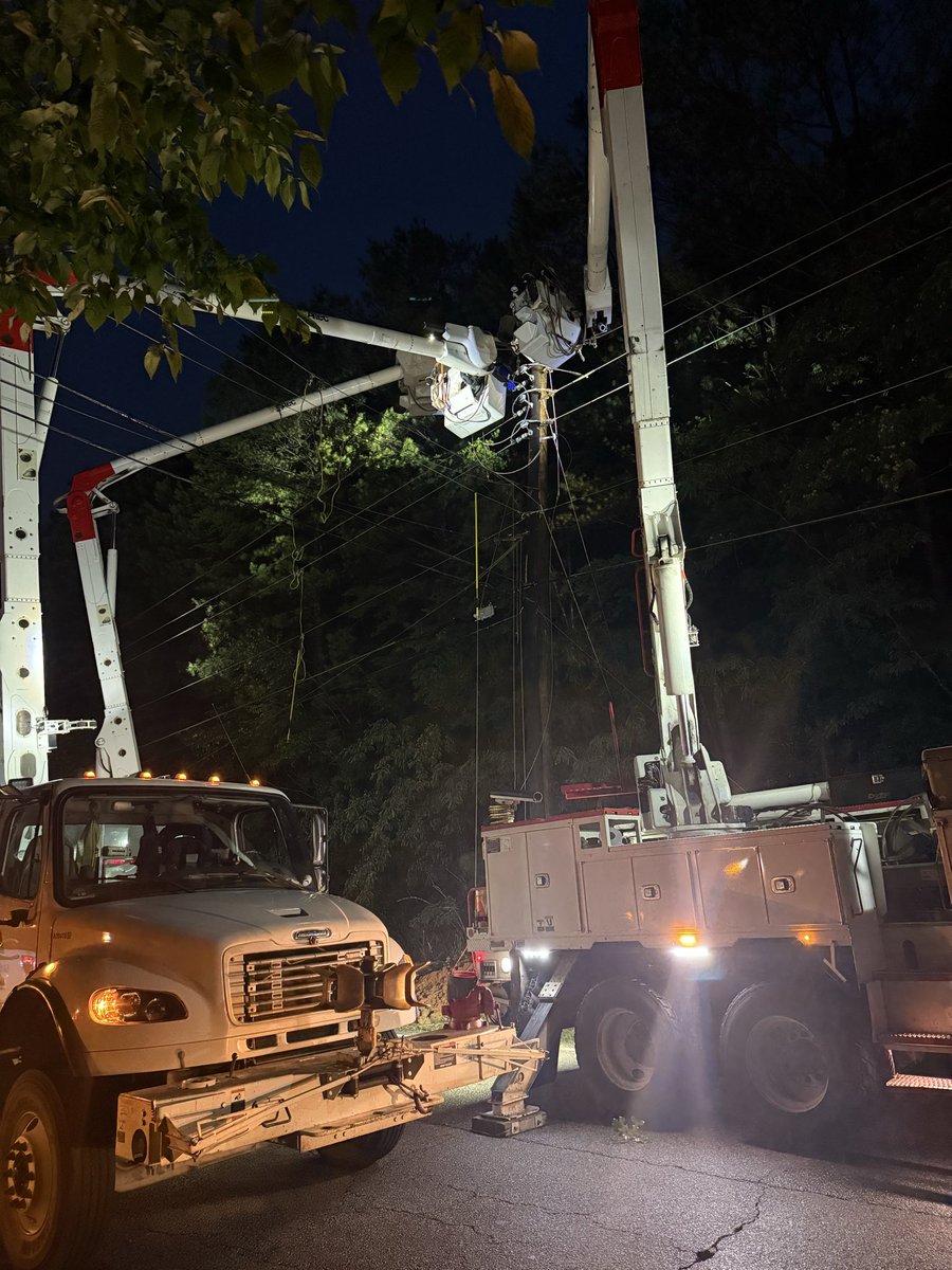 alabamapower's tweet photo. We understand how challenging it can be to be without power after severe weather.
 
Heavy rainfall and flooding have affected parts of the state, and our crews are working around the clock to restore service following Tropical Storm Arthur.
 
Keep safety top of mind and visit https://t.co/igqZu5BJeX for updates.