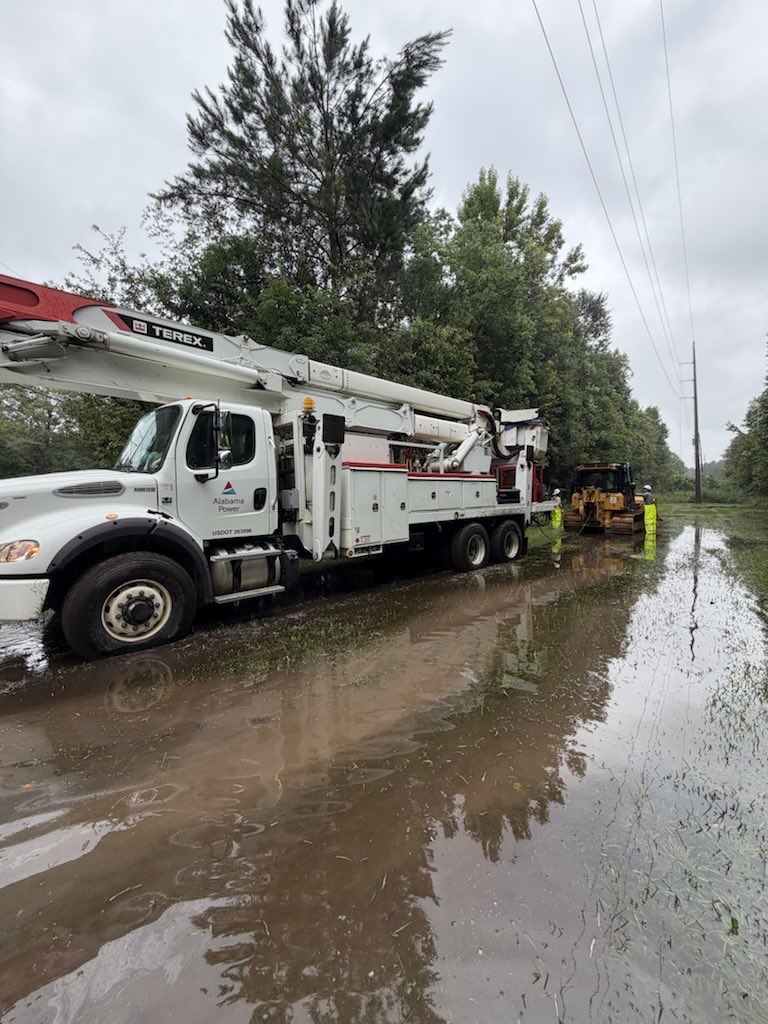 alabamapower's tweet photo. We understand how challenging it can be to be without power after severe weather.
 
Heavy rainfall and flooding have affected parts of the state, and our crews are working around the clock to restore service following Tropical Storm Arthur.
 
Keep safety top of mind and visit https://t.co/igqZu5BJeX for updates.