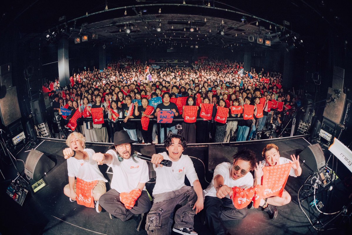 yu___09___11's tweet photo. ファンクラブツアー歌っていいとも♪
東京公演 恵比寿LIQUIDROOM 

📸Photo by @__tpwbo 

#TaniYuuki #ファンクラブ #谷乃湯♨️ https://t.co/UB817JPKZV