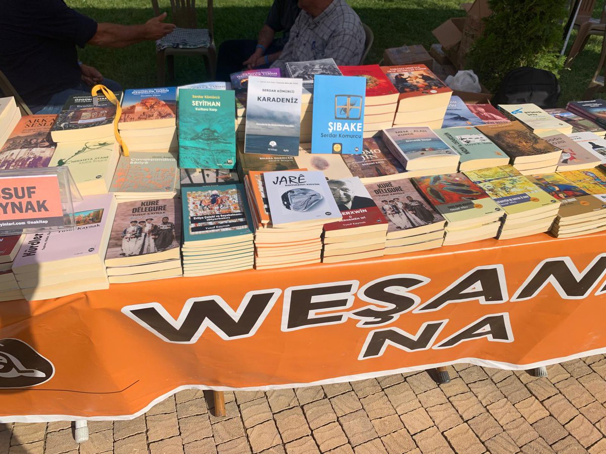 SrdrKMRC's tweet photo. Tuşpa WAN… Çi xweşik û delalin🌸🤚😀 https://t.co/HWGxVzFH3C